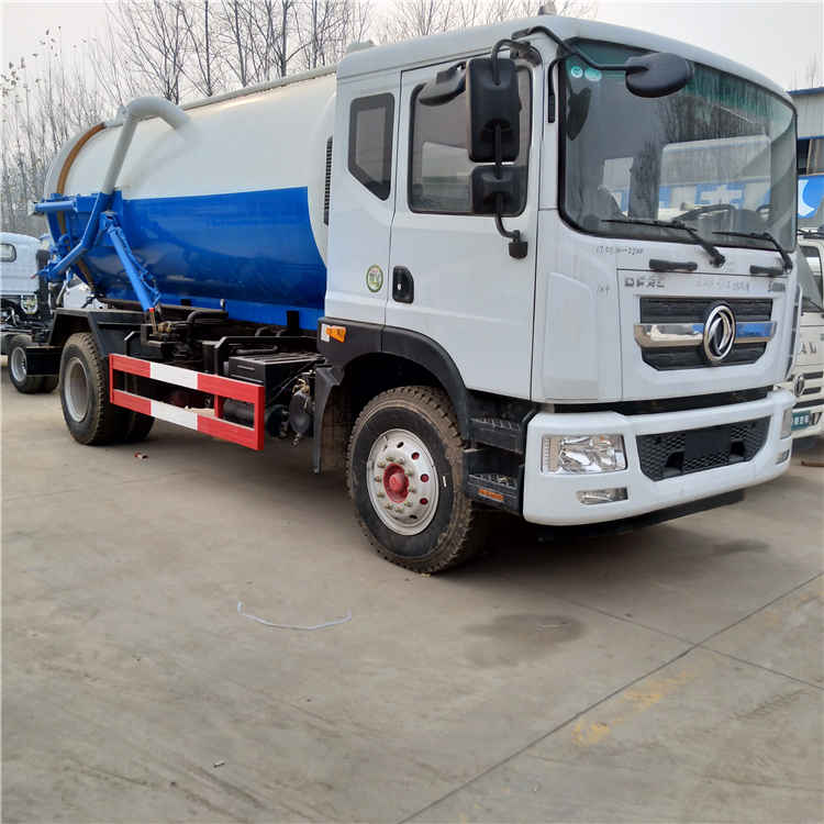 吸污车2