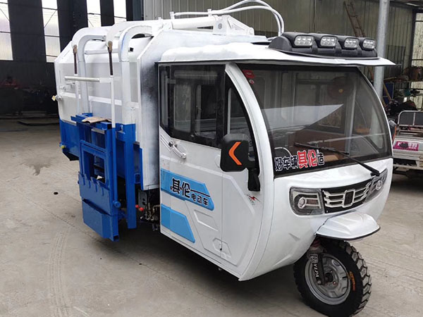 电动三轮挂桶垃圾车